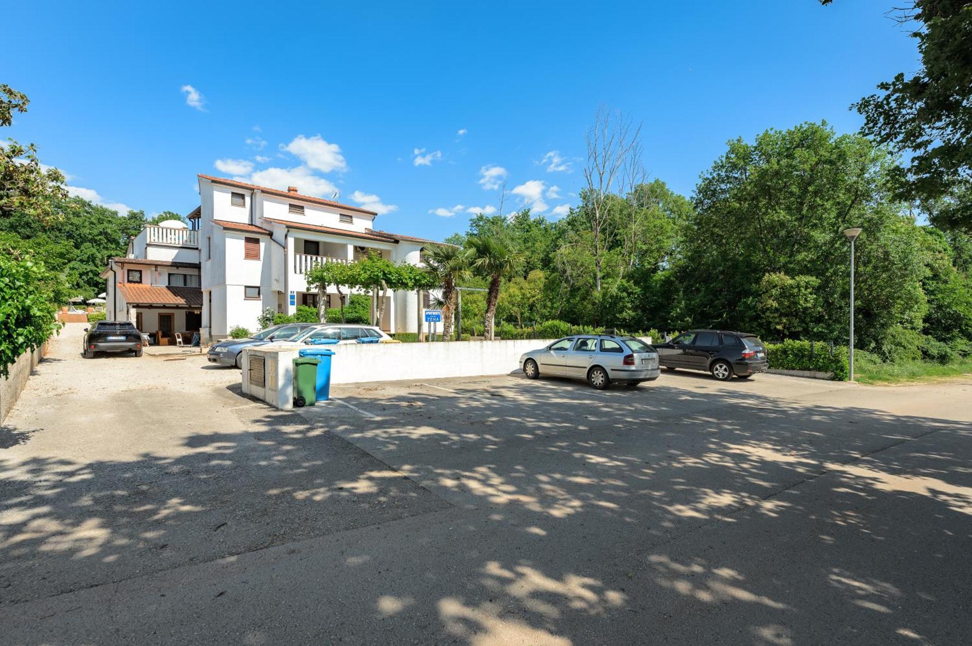 Apartments Tena Пореч Экстерьер фото